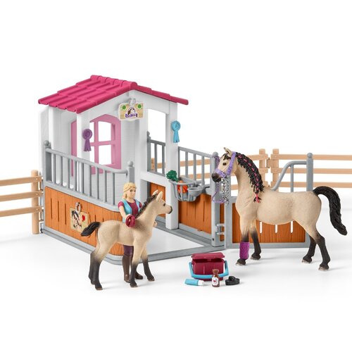 Schleich - Horse Stall with Arab Horses and Groom 42369